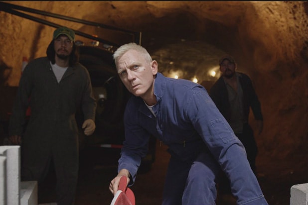 Nonton Movie Steven Soderberghs Logan lucky lands bleecker street Subtitle Indonesia